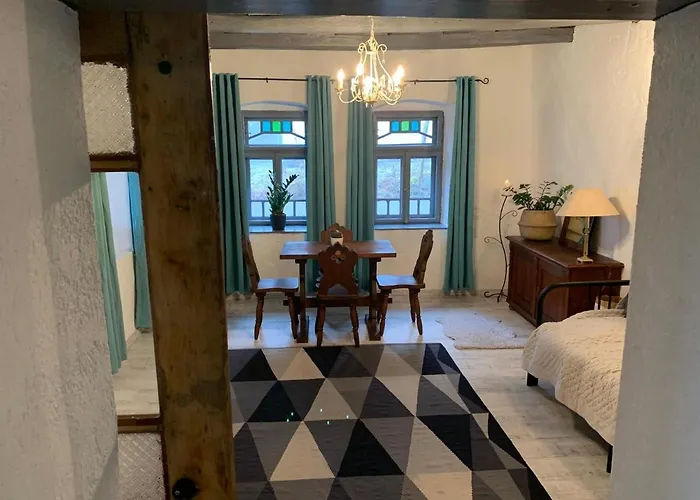 Slowlife Matra Willa *